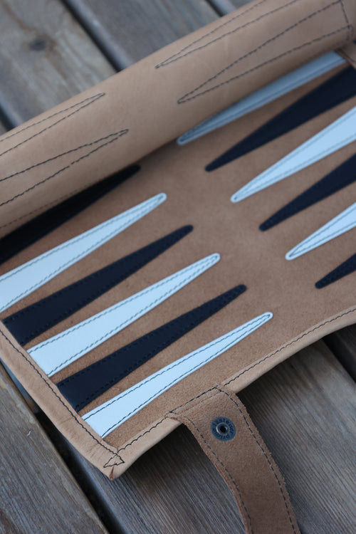 Classic Camel Backgammon Set