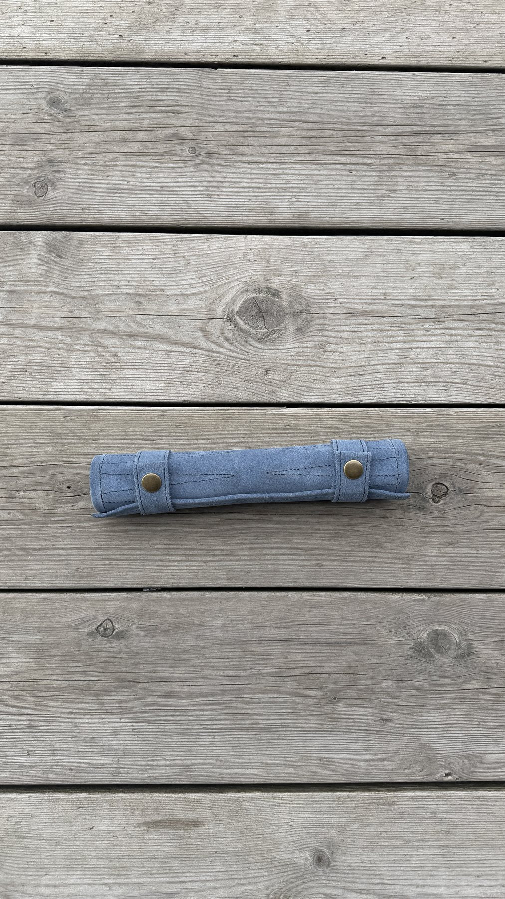Close-up of Ocean Blue suede backgammon playing surface